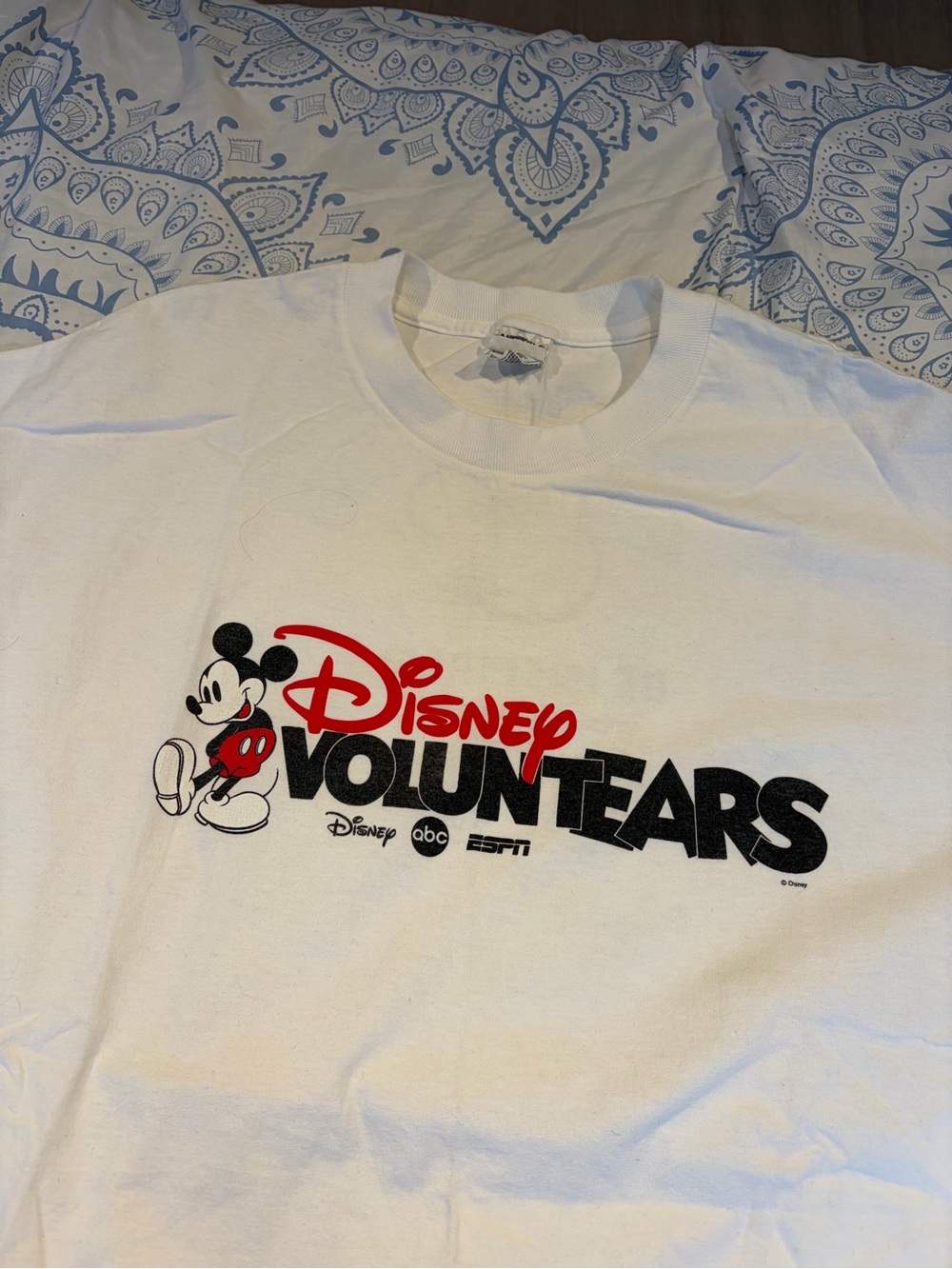Y2K Disney shirt